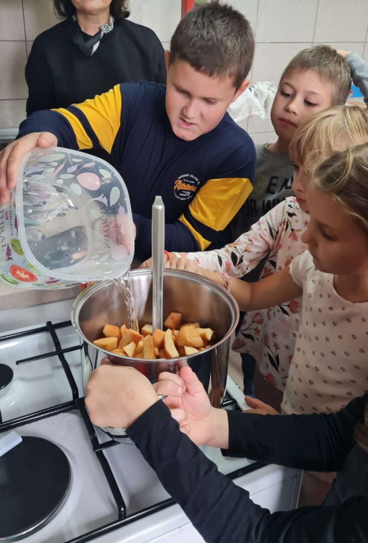 IMG-a5c8716fb0150fac4ea2a2e115962680-V