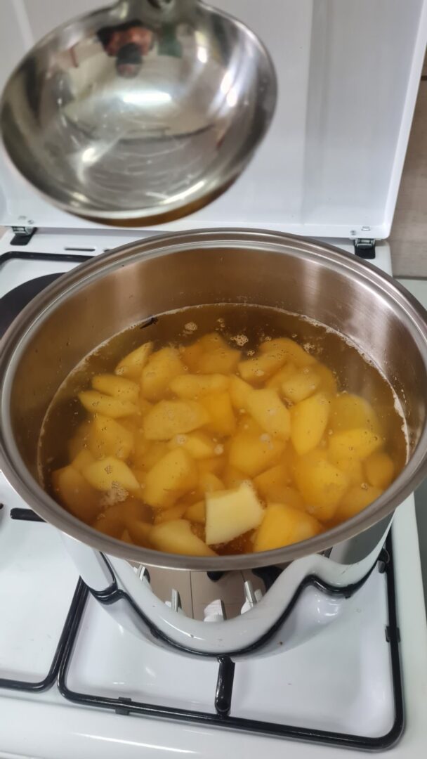 IMG-b9ac386266f49cd9aa84e5ad91a0c556-V