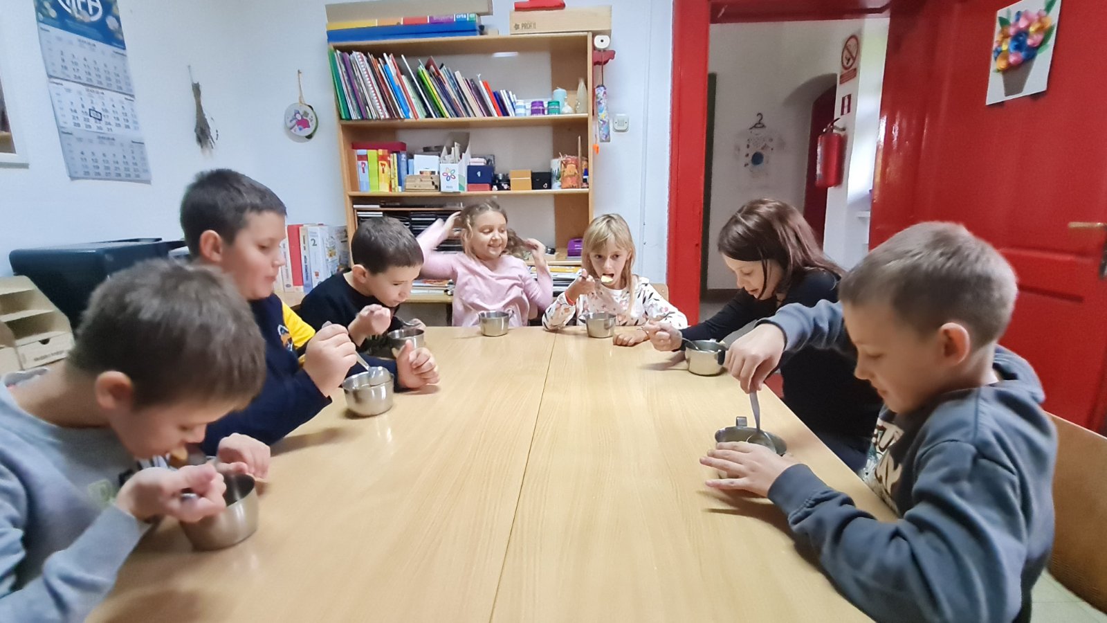 IMG-d541c4e3eb077f39e57941b2fafa4199-V