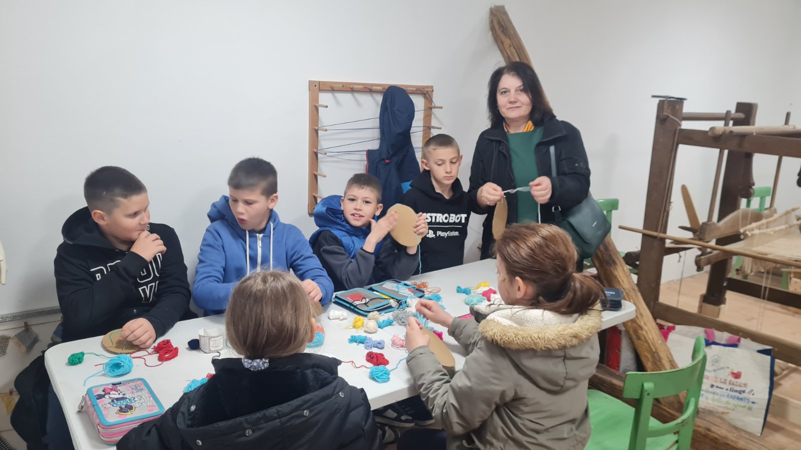 IMG-c8b724affbe8ca29747177a1a69ac875-V