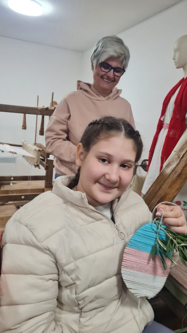 IMG-eef0b92d43e68b57b8e26bcdf969d360-V