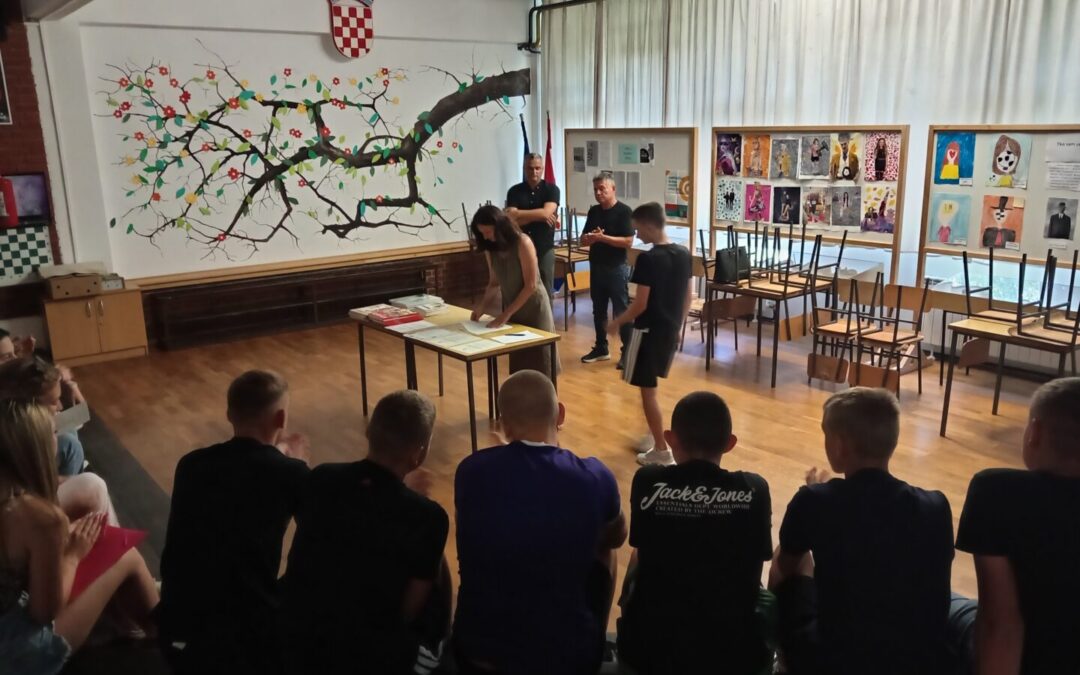 Oproštaj s osmašima i nagrade za najuspješnije učenike