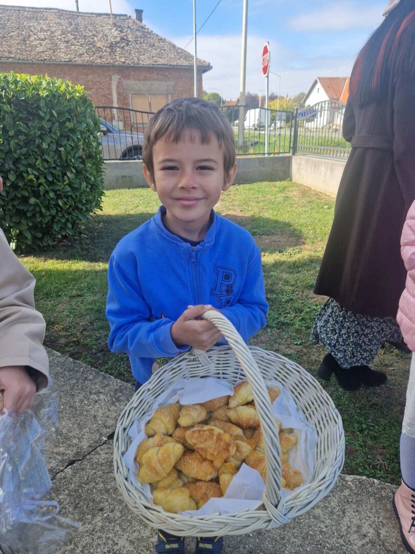 IMG-2e0d84ff22097a97f4300e2ee2f1e6d3-V