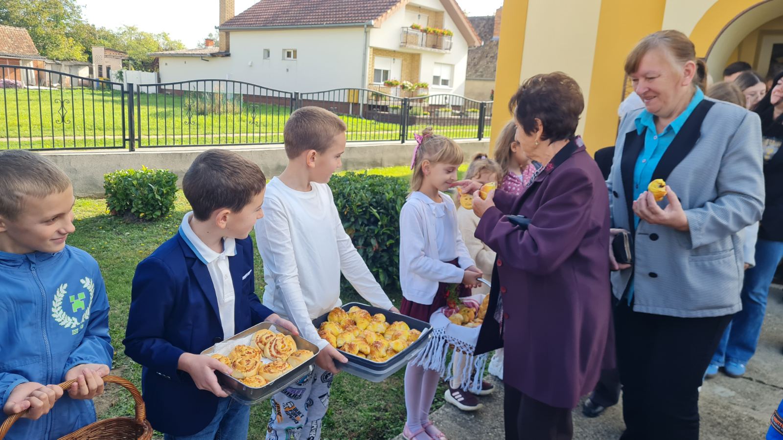 IMG-82a48bff7914c7cecab60faf0dd5da4b-V