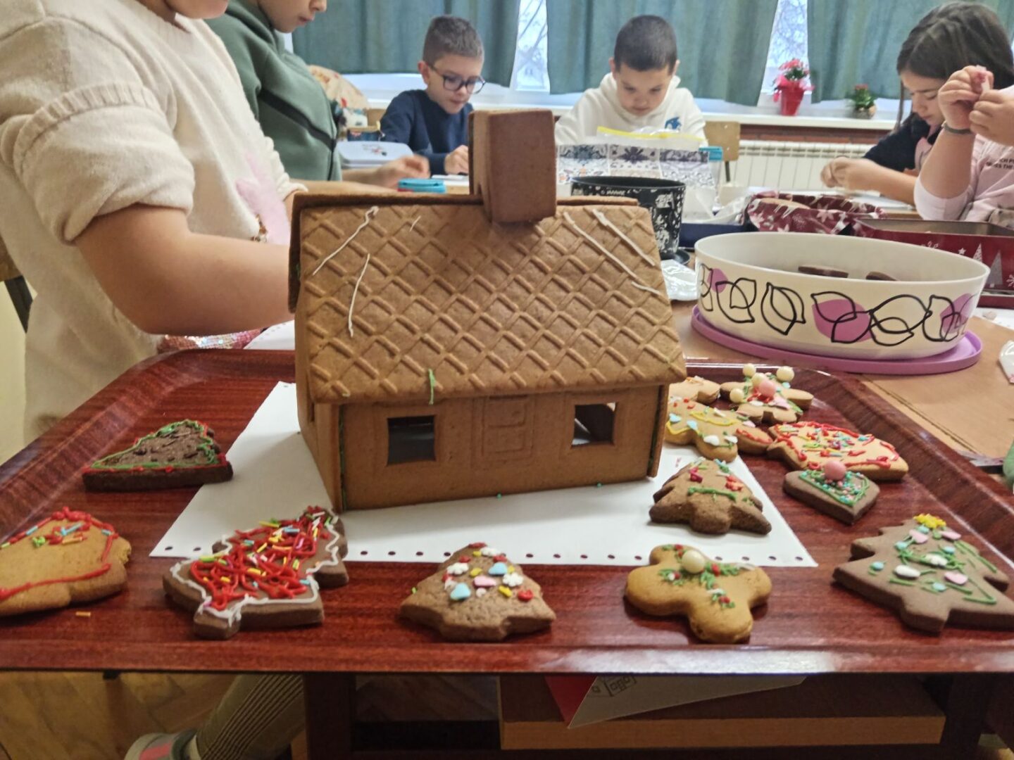 IMG-e71cbc3e6a254075e2d8aed32d5749e3-V